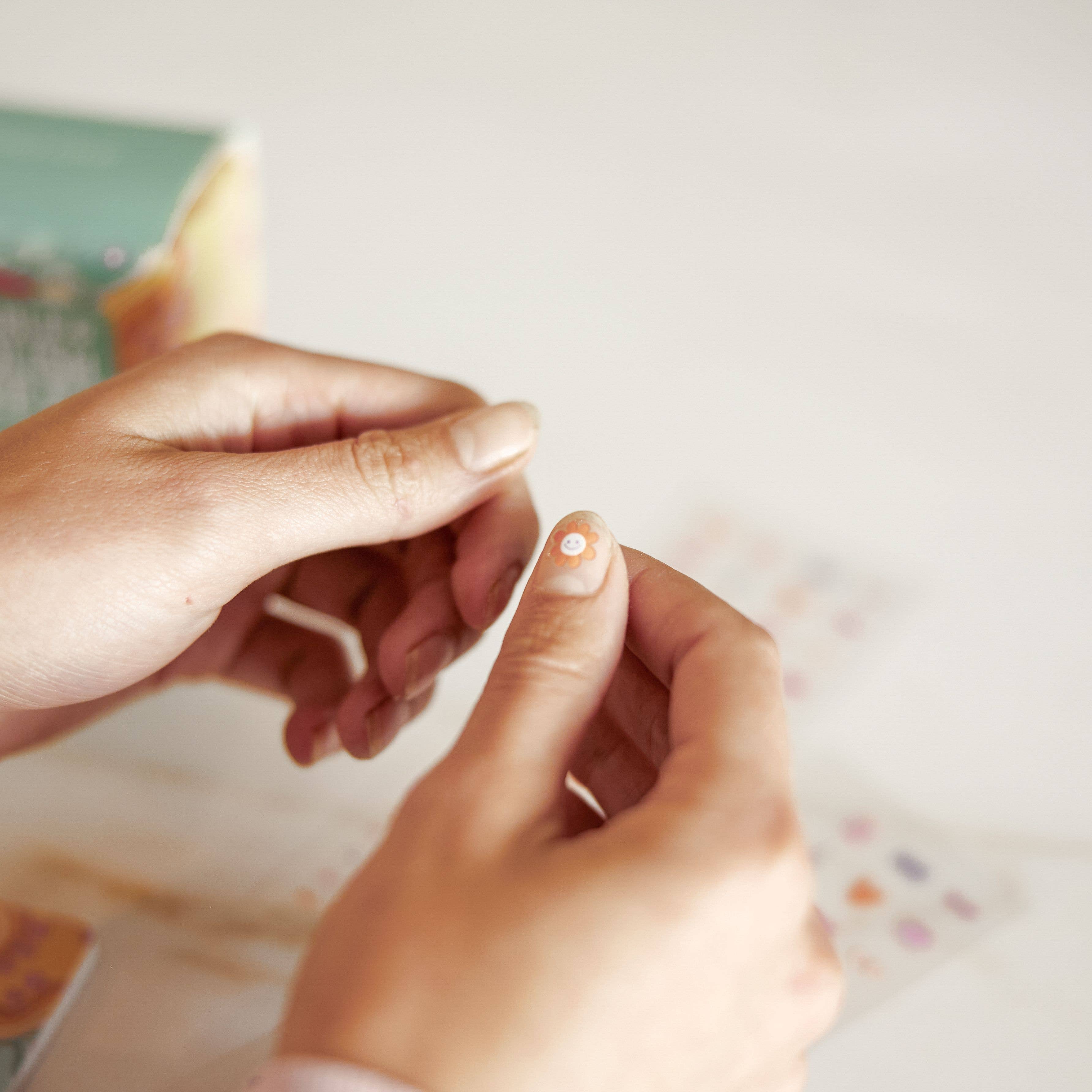 Studio Oh! - Happy Encounter Nail Stickers