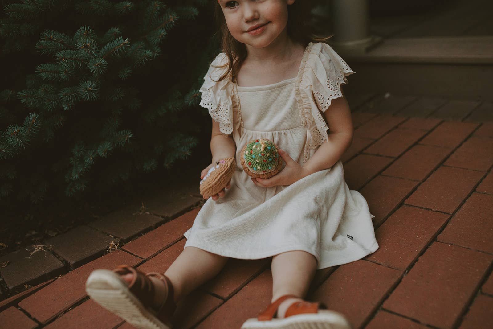 Pebble - Christmas Cupcake Rattle