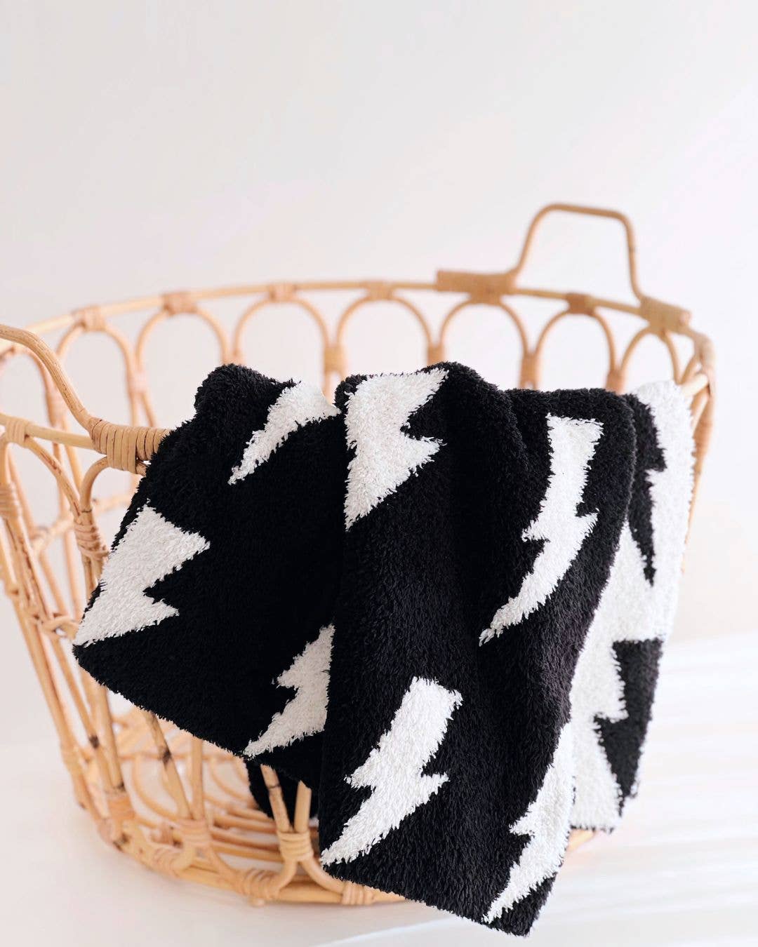 Lucky Panda Kids Baby Blanket - Black Lightning Bolt